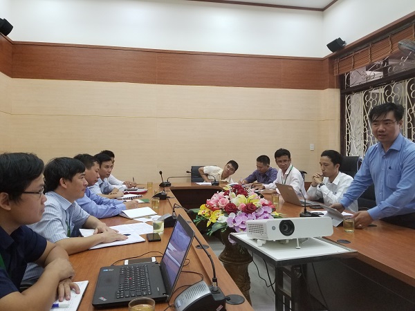 TS. Cung Trọng Cường - Viện trưởng Viện NCPT tỉnh Thừa Thiên Huế phát biểu tại buổi làm việc